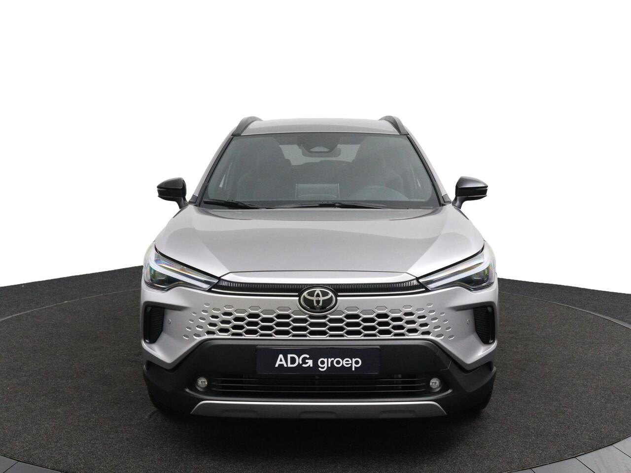 Toyota COROLLA Cross Hybrid 180 Dynamic | ADG FLEX | Parkeersensoren | Elektrisch bedienbare Achterklep | Keyless Entry | Stoelverwarming |