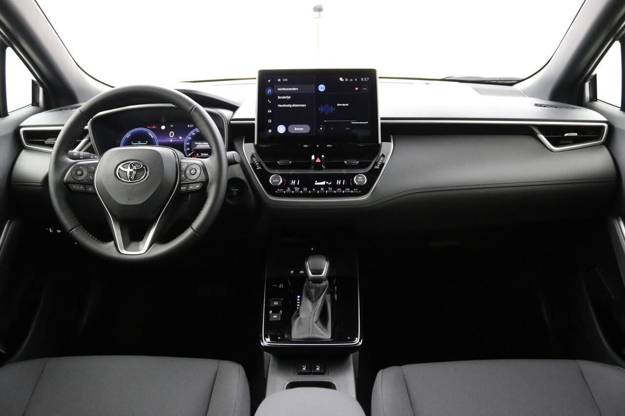 Toyota COROLLA Cross Hybrid 180 Dynamic | ADG FLEX | Parkeersensoren | Elektrisch bedienbare Achterklep | Keyless Entry | Stoelverwarming |