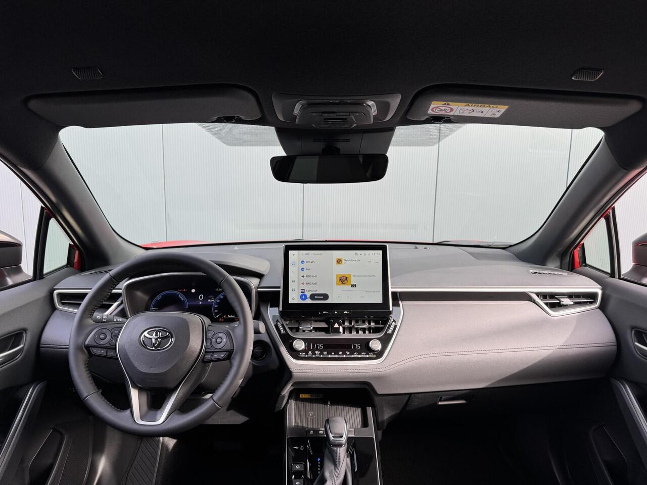 Toyota COROLLA Cross Hybrid 140 Dynamic | Nieuw op voorraad |