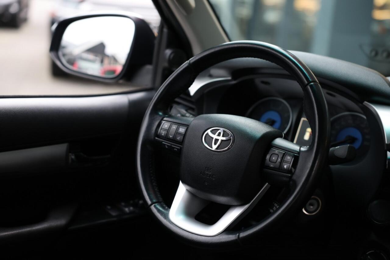 Toyota HI-LUX 2.4 D-4D XTRA CAB CHALLENGER 4WD VAN