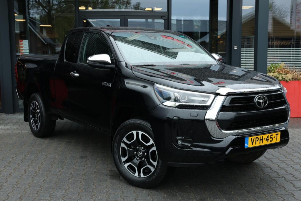 Toyota HI-LUX 2.4 D-4D X-TRA CAB COMFORT 4WD VAN