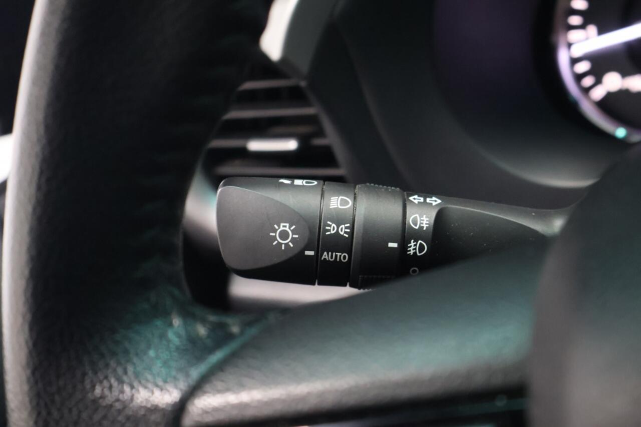 Toyota HI-LUX 2.4 D-4D XC Proffesional Trekhaak | Camera | Leder