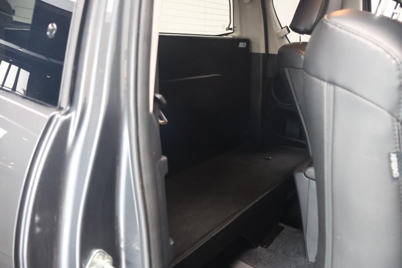 Toyota HI-LUX 2.4 D-4D XC Proffesional Trekhaak | Camera | Leder