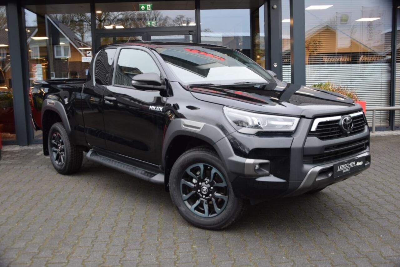 Toyota HI-LUX 2.8 D-4D X-TRA CAB INVINCIBLE A/T VAN