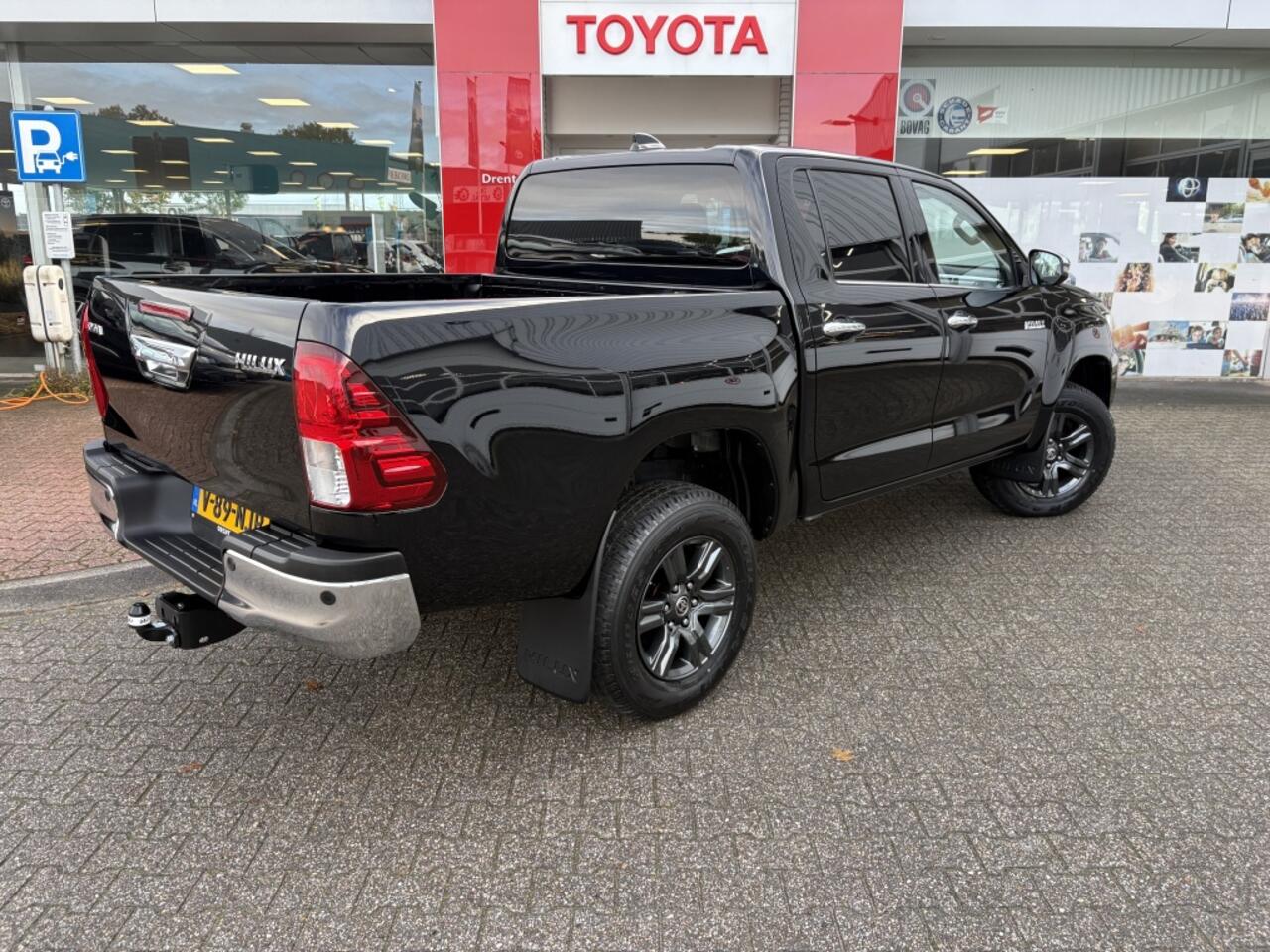 Toyota HI-LUX 2.4 D-4D DC Professional | 3500kg trekgewicht | Grijs kenteken |
