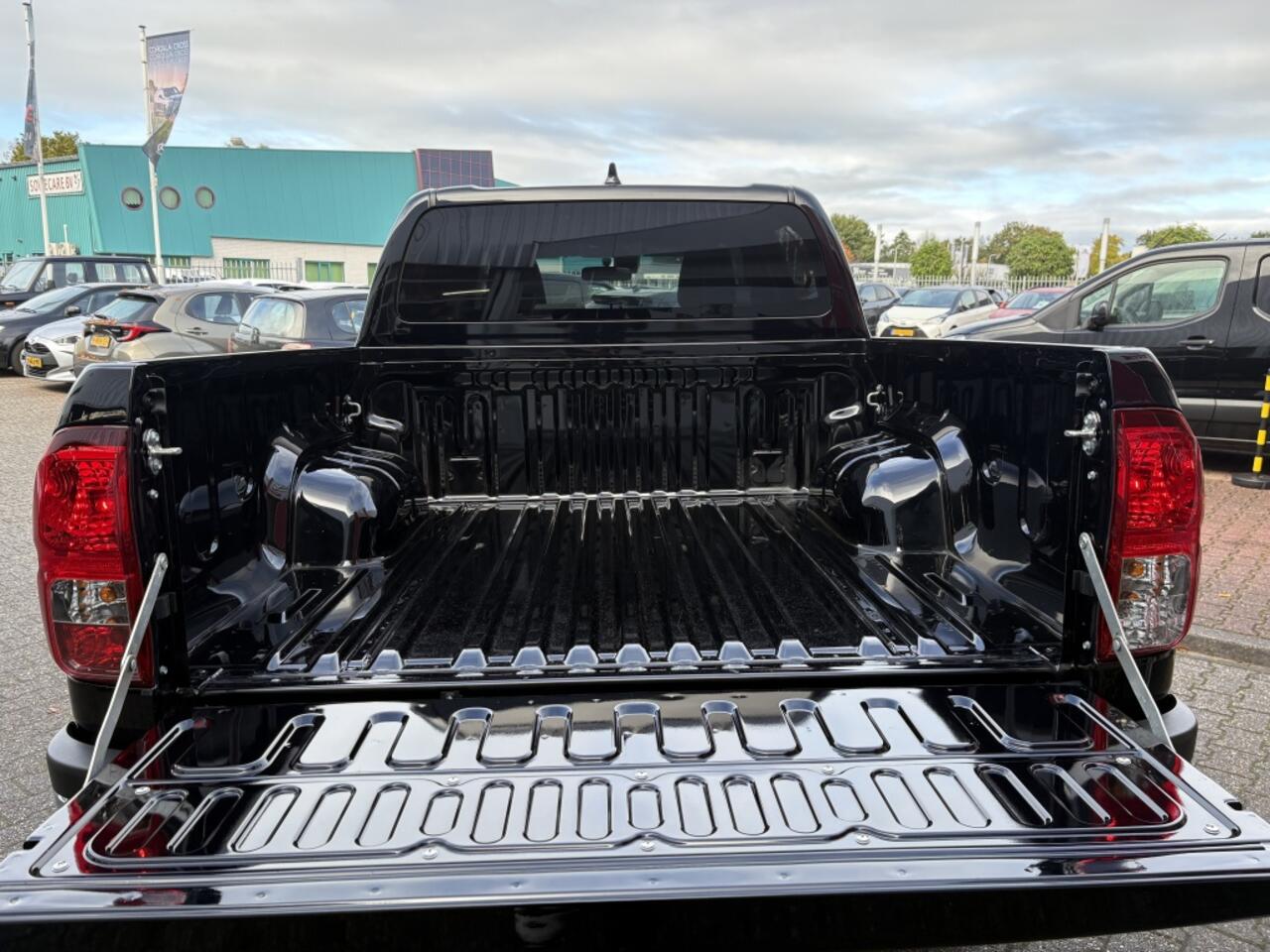 Toyota HI-LUX 2.4 D-4D DC Professional | 3500kg trekgewicht | Grijs kenteken |