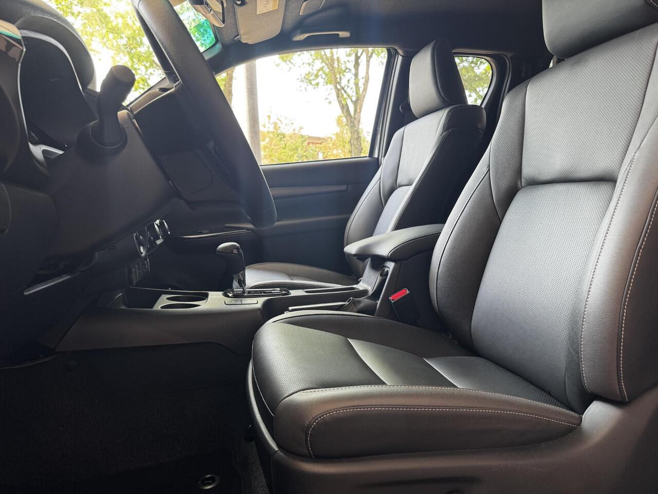 Toyota HI-LUX Hilux X-Tra Cab Van 2.8 D4D Invincible Automaat Nieuw uit voorraad leverbaar