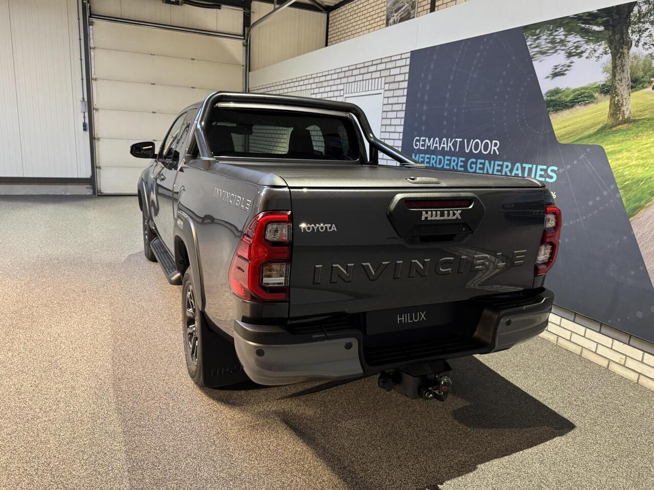 Toyota HI-LUX Hilux X-Tra Cab Van 2.8 D4D Invincible Automaat Nieuw uit voorraad leverbaar