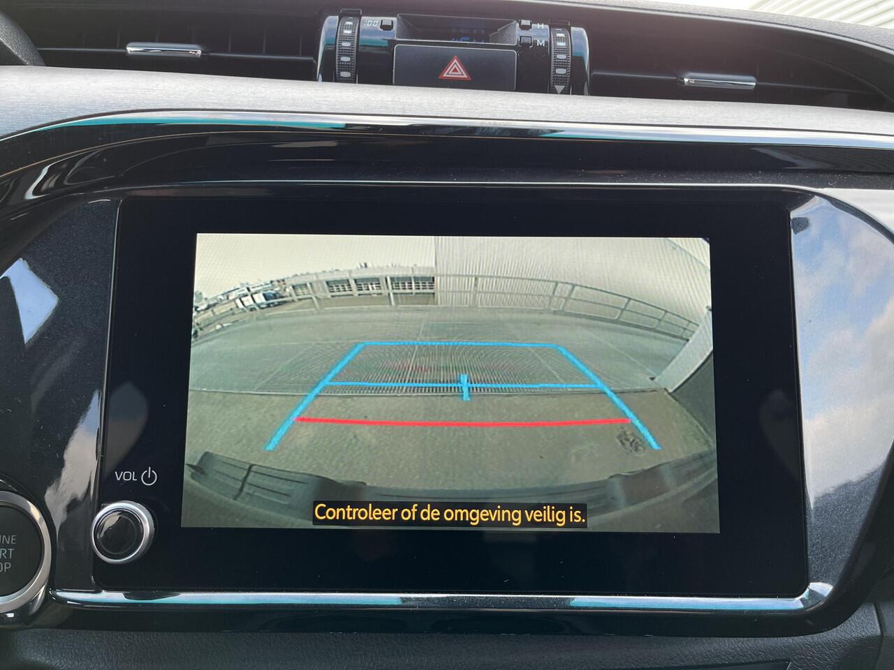 Toyota HI-LUX HiLux 2.8 D-4D Xtra Cab Invincible Automaat Nieuwe Hilux uit voorraad leverbaar