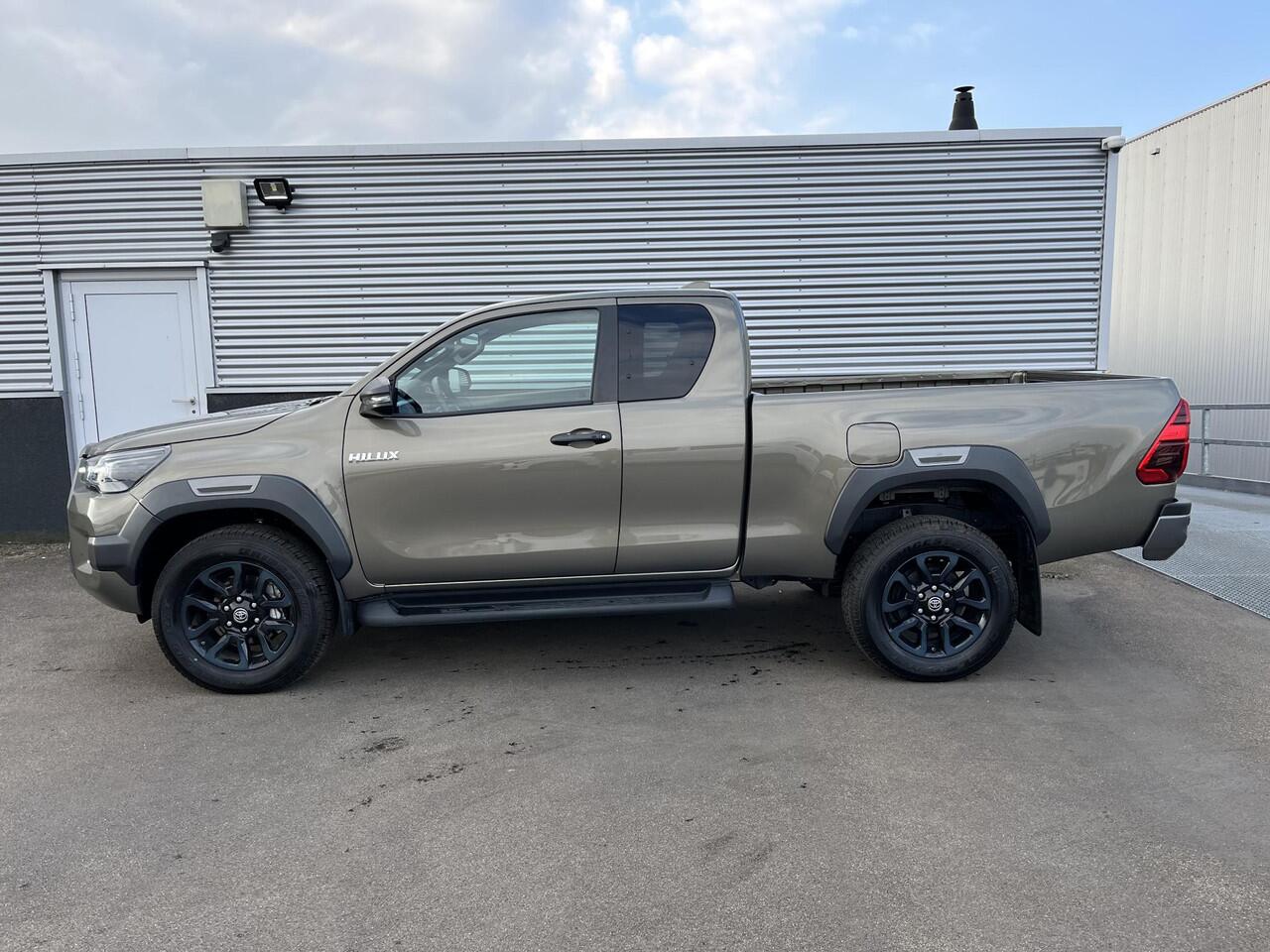 Toyota HI-LUX HiLux 2.8 D-4D Xtra Cab Invincible Automaat Nieuwe Hilux uit voorraad leverbaar