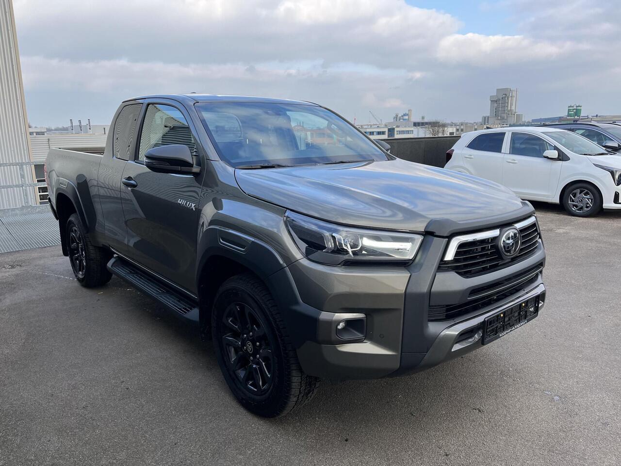 Toyota HI-LUX HiLux 2.8 D-4D Xtra Cab Invincible Automaat Nieuwe Hilux uit voorraad leverbaar
