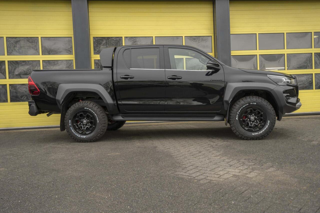 Toyota HI-LUX HiLux 2.8 D-4D Double Cab GR Sport