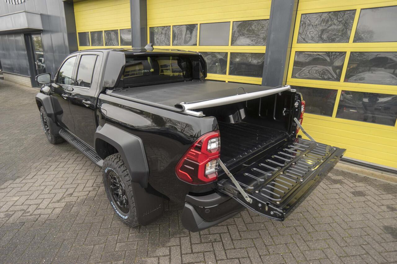 Toyota HI-LUX HiLux 2.8 D-4D Double Cab GR Sport