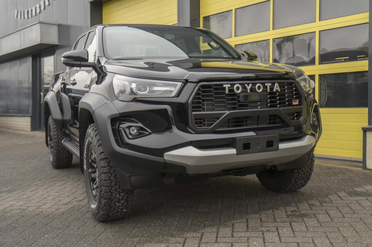 Toyota HI-LUX HiLux 2.8 D-4D Double Cab GR Sport
