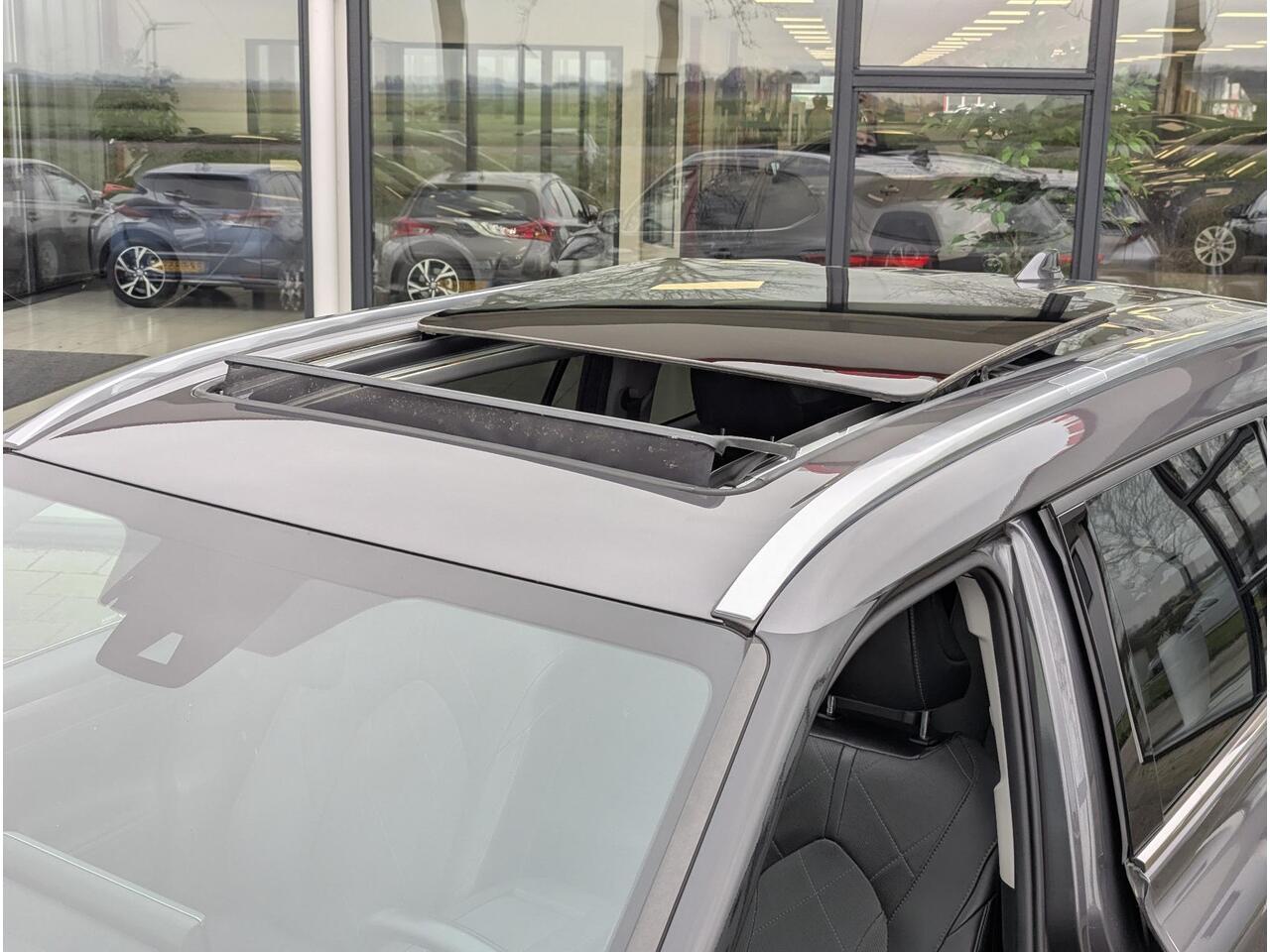 Toyota HIGHLANDER 2.5 AWD Hybrid Premium | 7 Pers. | Trekhaak | Pano | Stoelverw./koeling | JBL | Memory | 360 cam. | HUD