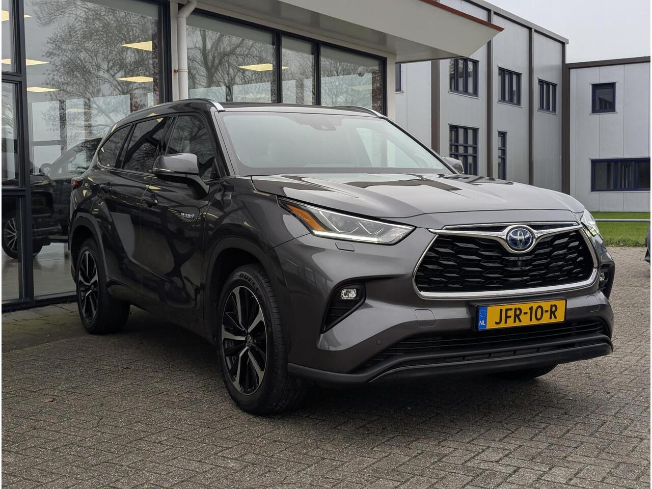 Toyota HIGHLANDER 2.5 AWD Hybrid Premium | 7 Pers. | Trekhaak | Pano | Stoelverw./koeling | JBL | Memory | 360 cam. | HUD