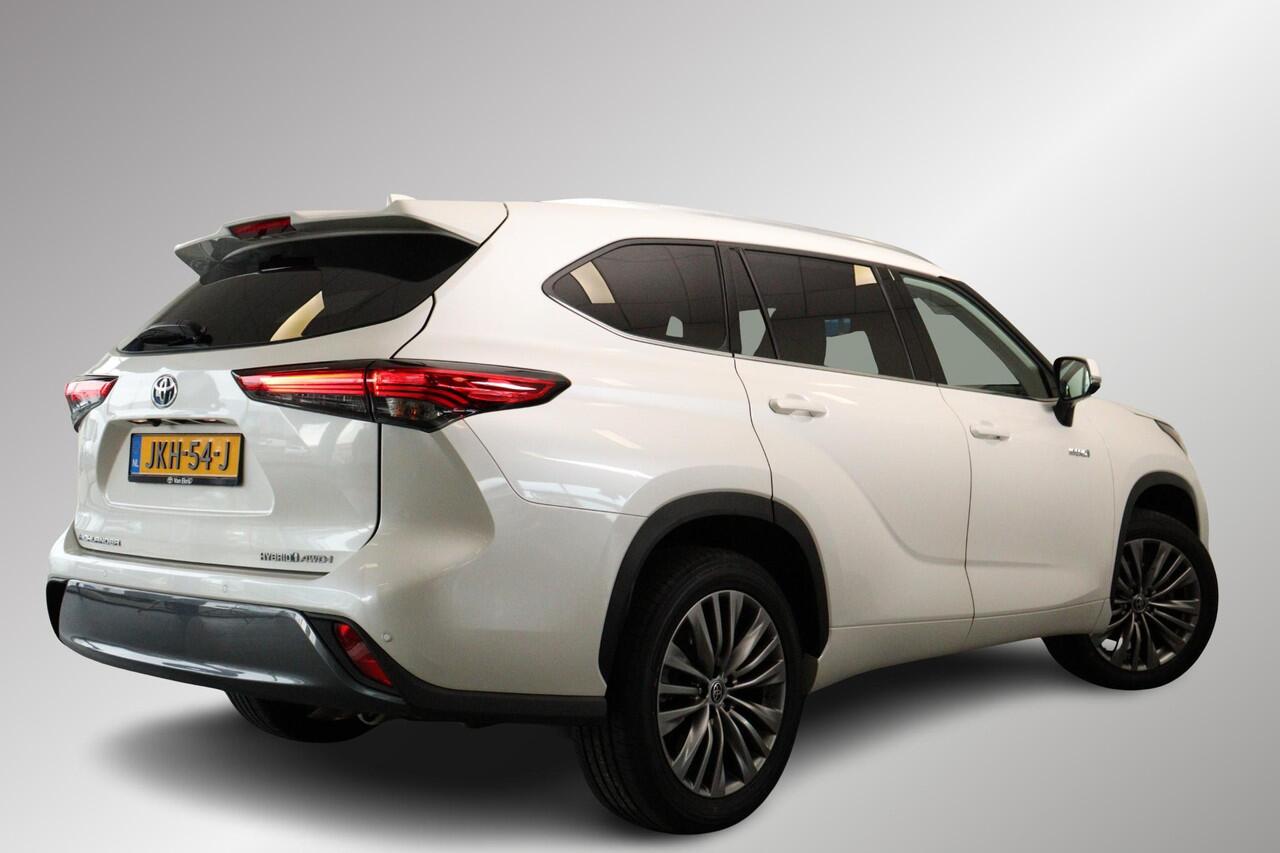 Toyota HIGHLANDER 2.5 AWD Hybrid Executive, 7 persoons, Zwart Leder, JBL, Stoelgeheugen, Achteruitrijcamera, BSM!