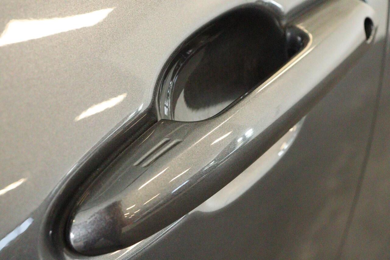 Toyota HIGHLANDER 2.5 AWD Hybrid Executive, Blind Spot, Leder