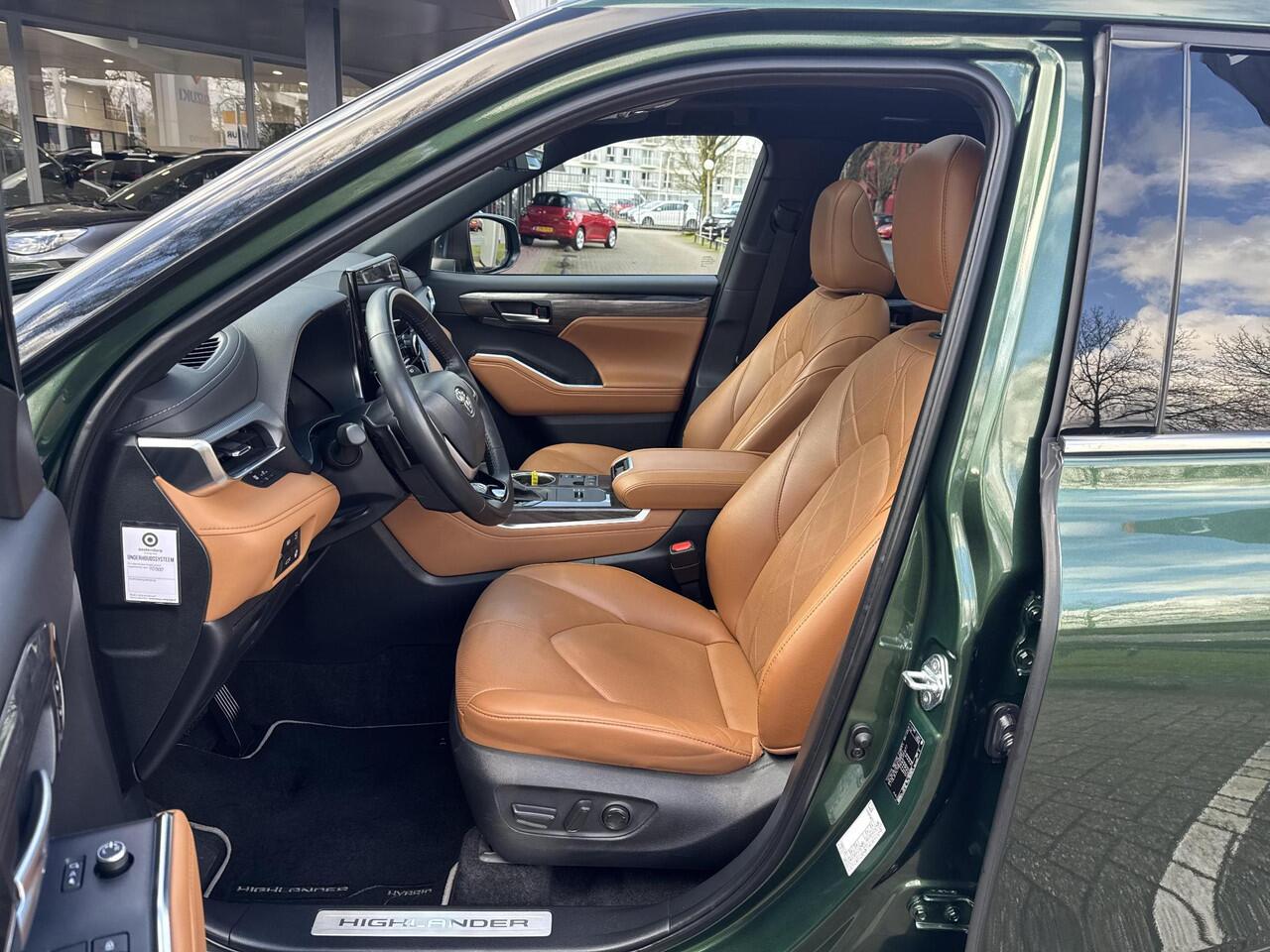 Toyota HIGHLANDER 2.5 AWD Hybrid Premium | 06-10141018 Voor meer meer informatie