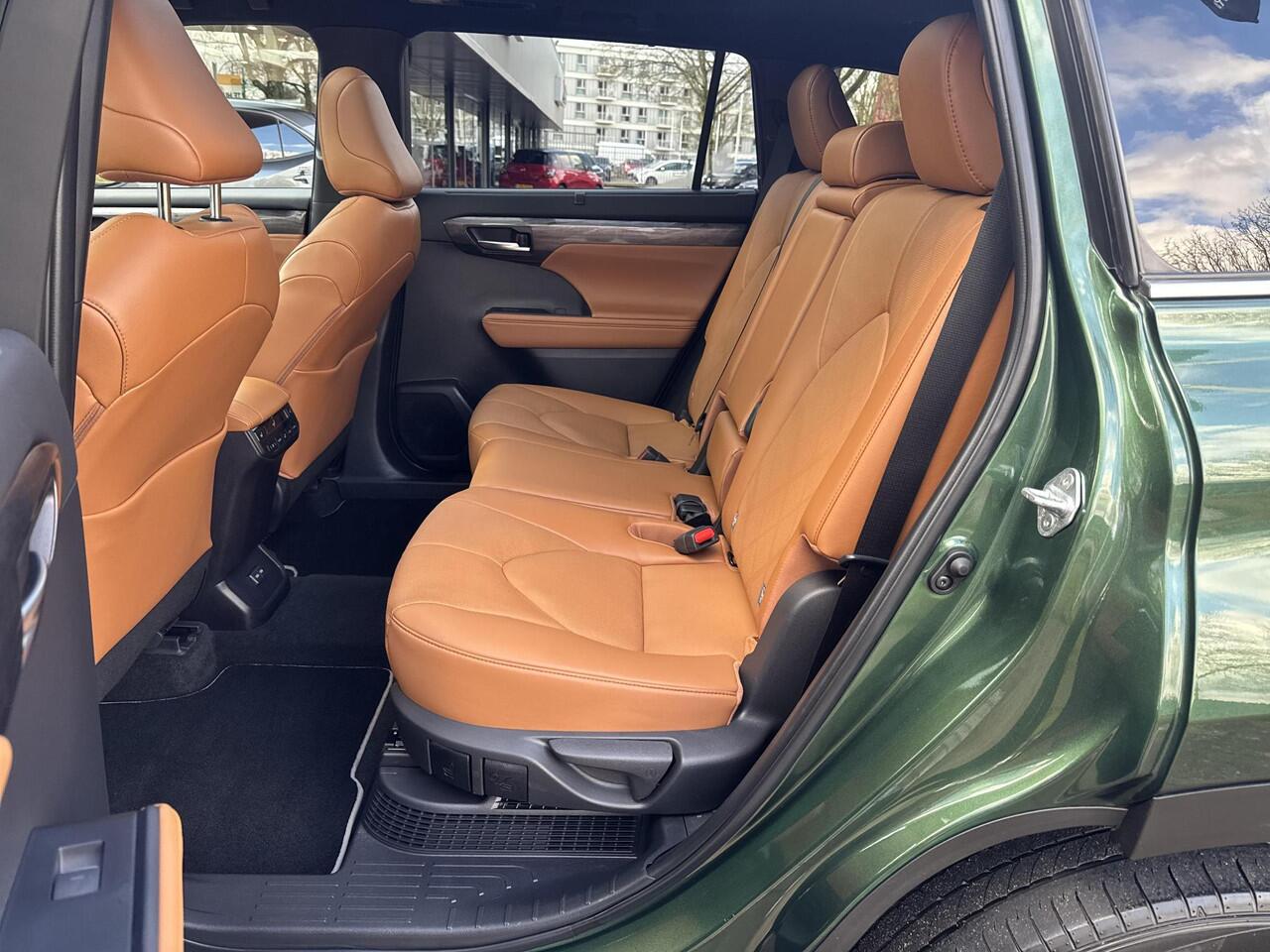 Toyota HIGHLANDER 2.5 AWD Hybrid Premium | 06-10141018 Voor meer meer informatie