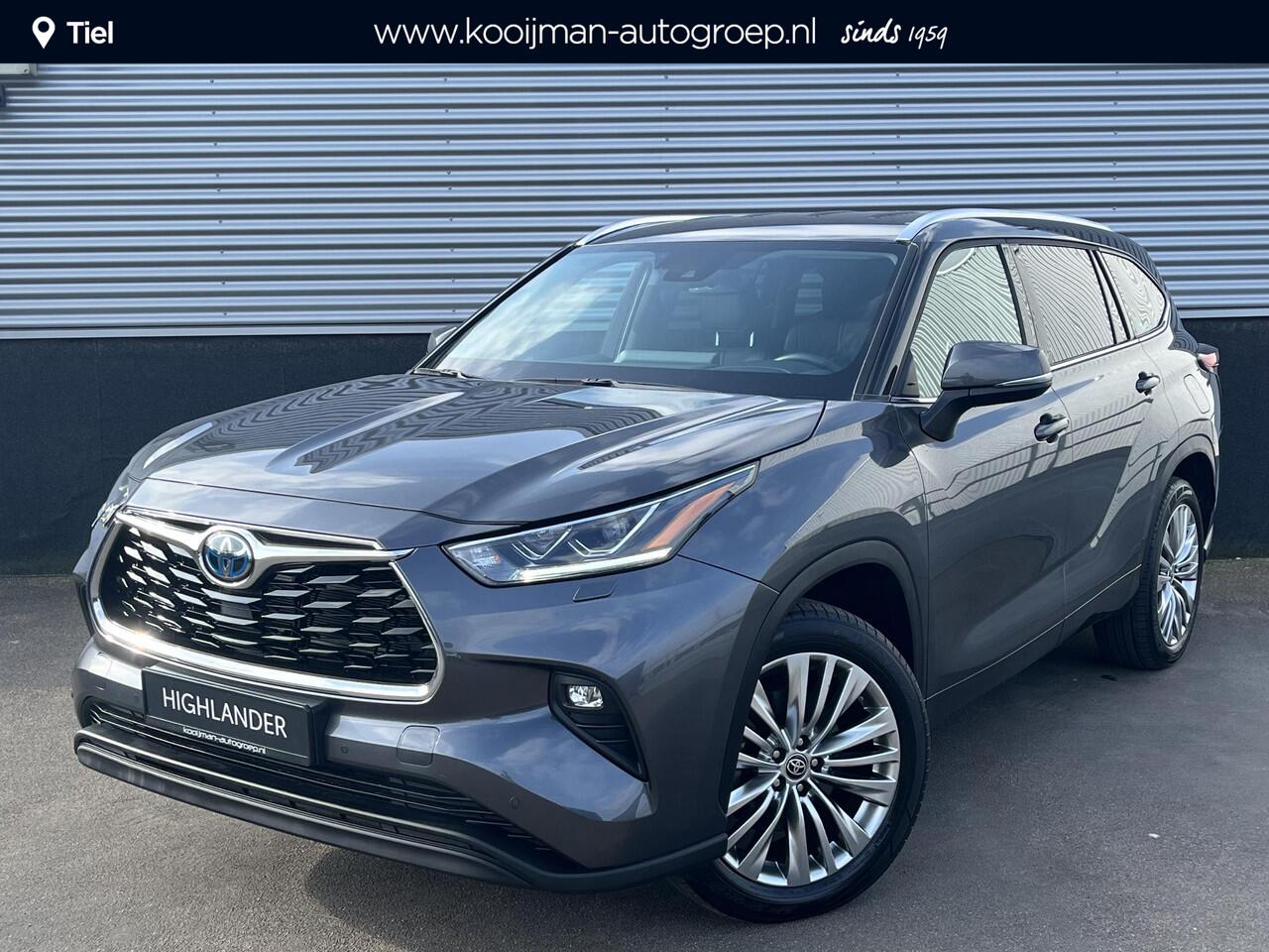 Toyota HIGHLANDER AWD 2.5 Hybrid Executive 7 persoons Trekhaak - trekgewicht 2.000kg geremd, AppleCarplay/AndroidAuto, BlindSpot, Parkeerhulp camera incl parkeersensoren, BTW-auto