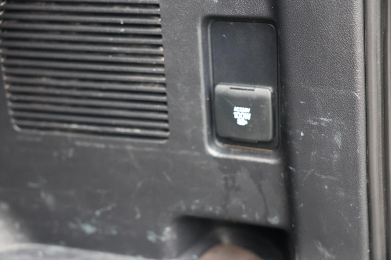 Toyota LAND CRUISER 150 2.8 D-4D 5DRS CHALLENGER A/T VAN