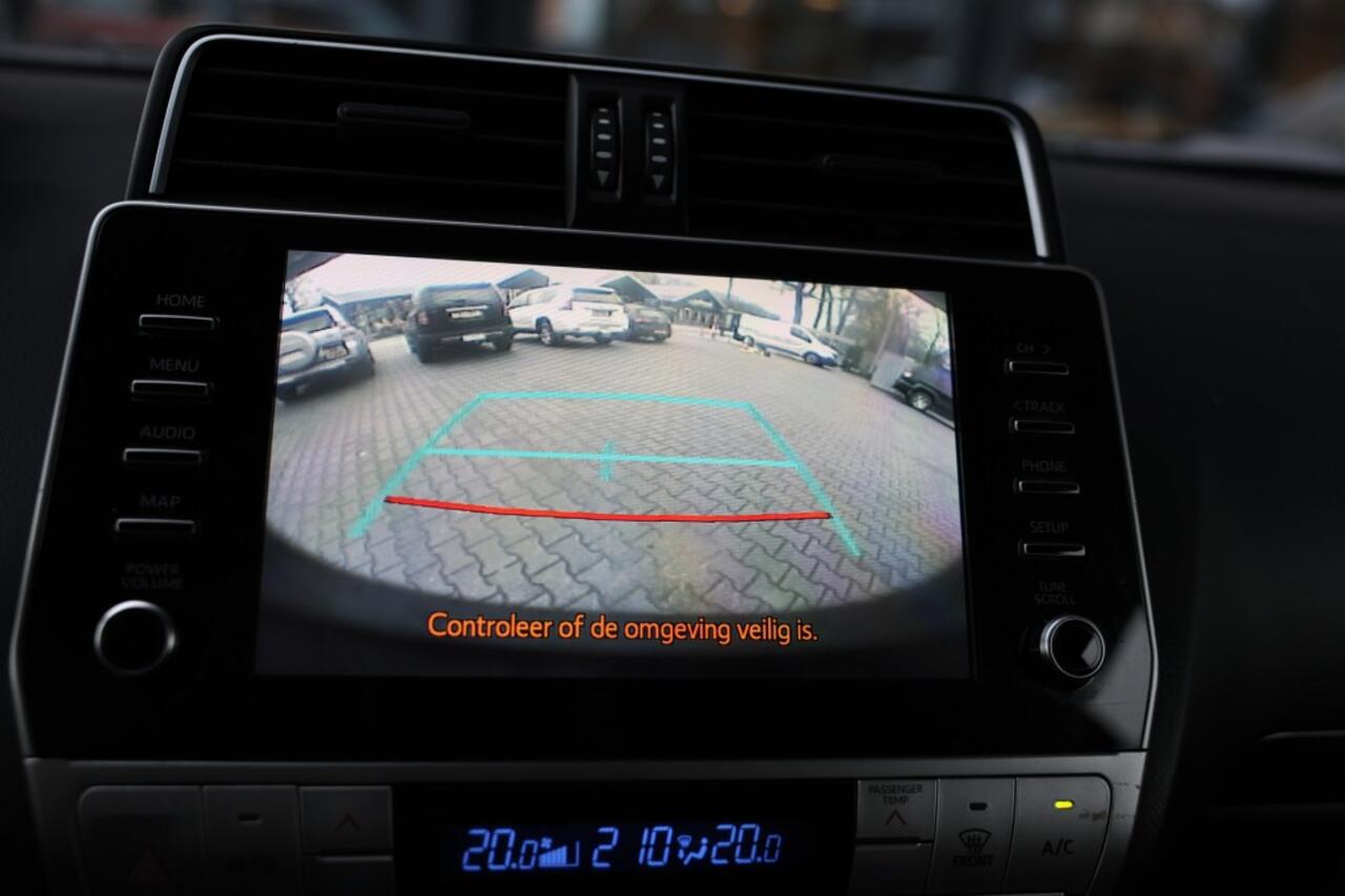 Toyota LAND CRUISER 150 2.8 D-4D 3DRS CHALLENGER A/T VAN