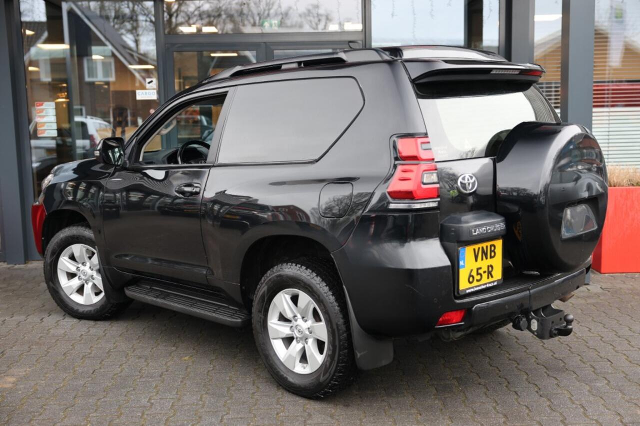 Toyota LAND CRUISER 150 2.8 D-4D 3DRS CHALLENGER A/T VAN