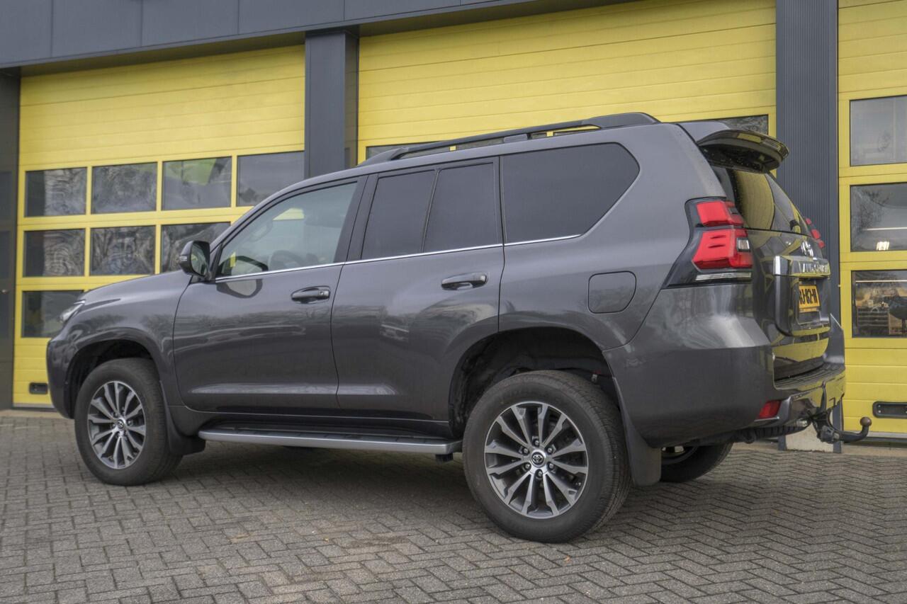 Toyota LAND CRUISER 2.8 D-4D-F Executive Window Van