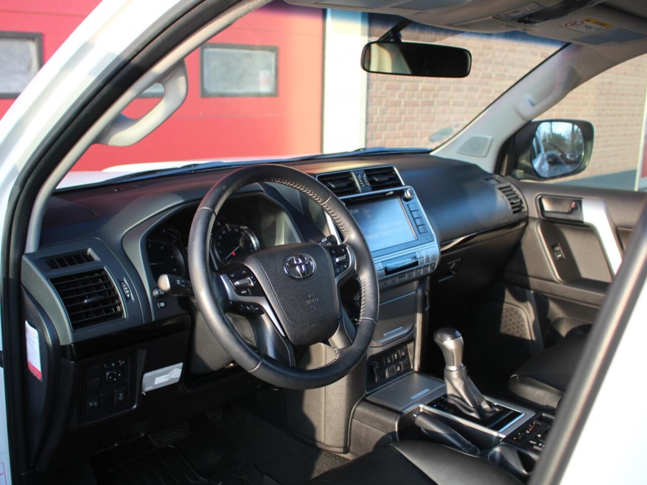 Toyota LAND CRUISER 2.8 D-4D | Euro 6 | Leder | Stoelverwarming | Camera | Navi | E