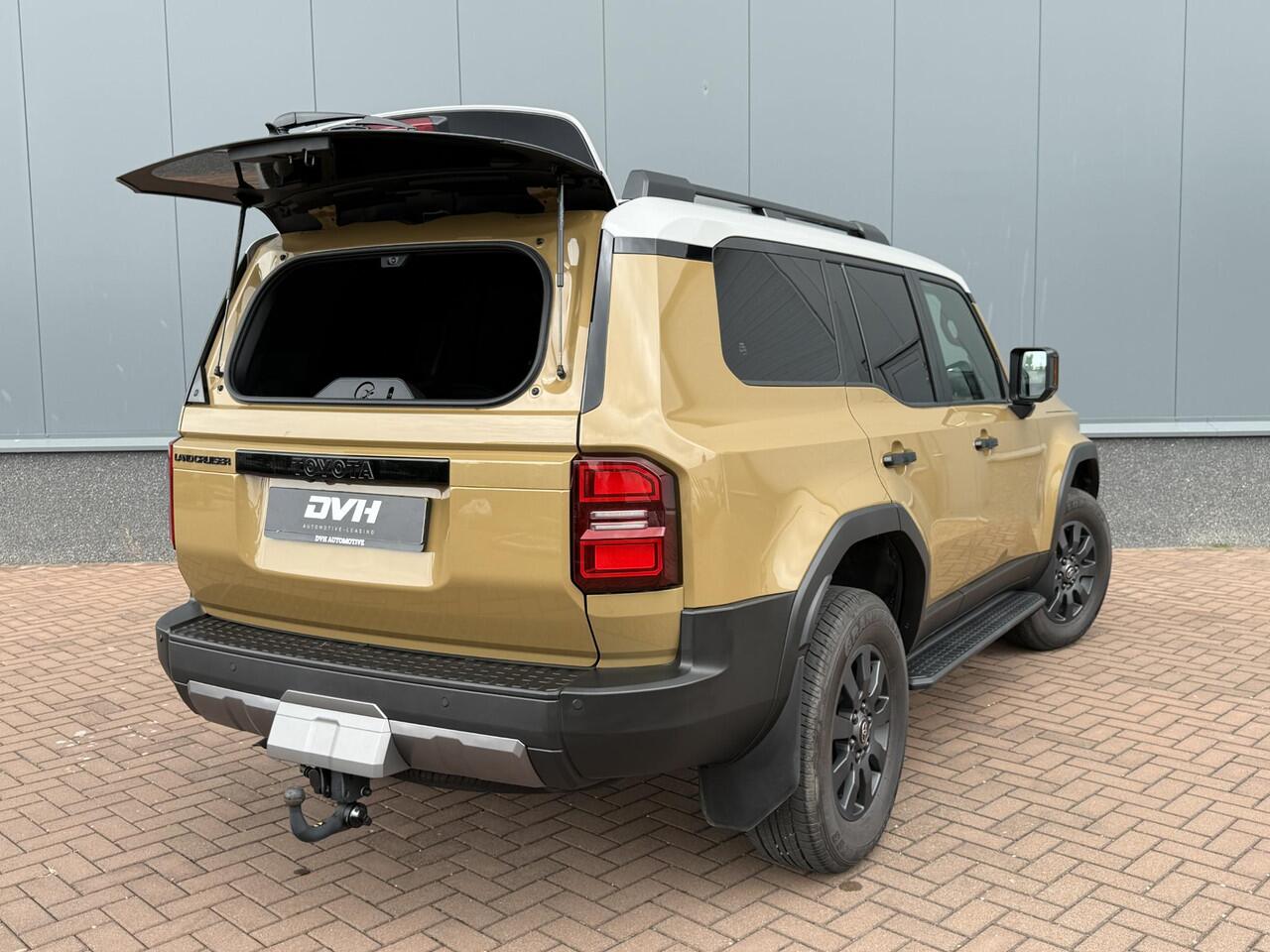 Toyota LAND CRUISER 2.8 D-4D Nieuw model First Edition PANO | JBL | LEDER | Trekhaak