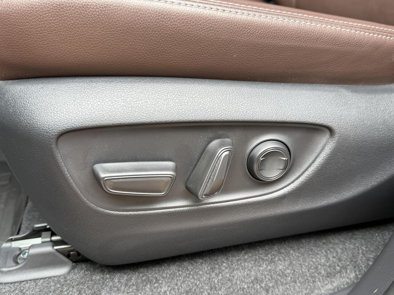 Toyota LAND CRUISER 2.8 D-4D Nieuw model First Edition PANO | JBL | LEDER | Trekhaak