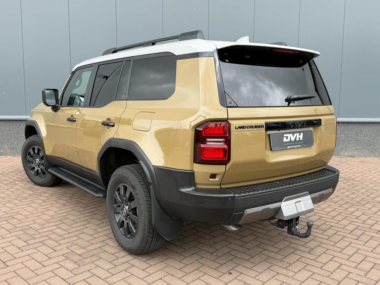 Toyota LAND CRUISER 2.8 D-4D Nieuw model First Edition PANO | JBL | LEDER | Trekhaak