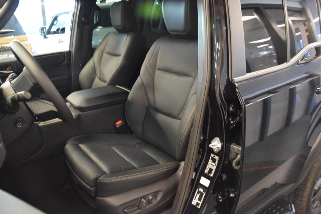 Toyota LAND CRUISER 2.8 D-4D 5DRS PROFESSIONAL A/T VAN BPM VRIJ