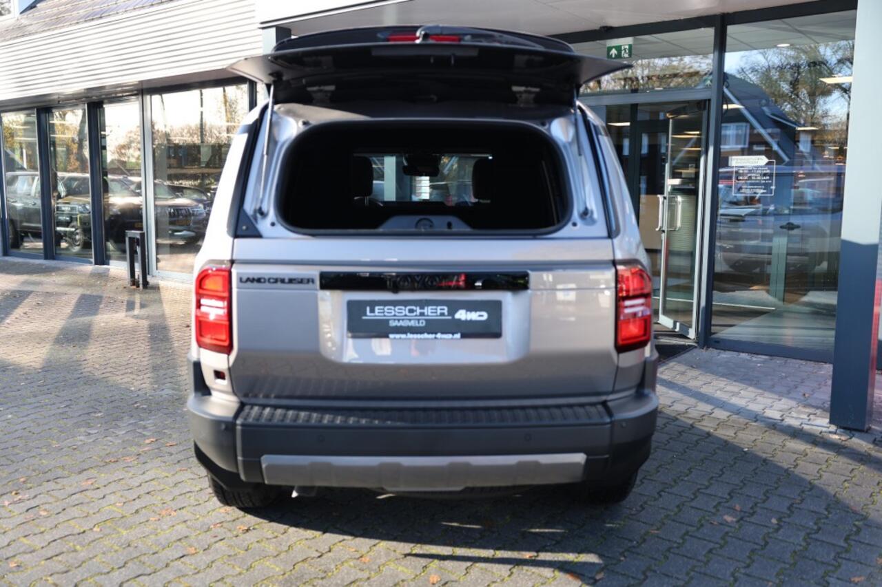 Toyota LAND CRUISER 2.8 D-4D 5DRS ELEGANCE A/T VAN B-STYL BPM VRIJ