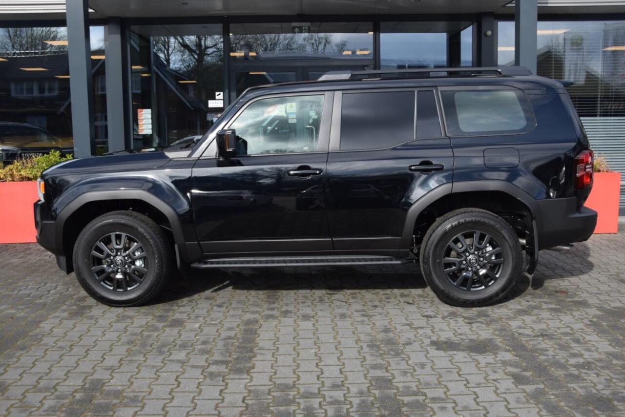 Toyota LAND CRUISER 2.8 D-4D 5DRS EXECUTIVE A/T VAN MET SCHUIFDAK