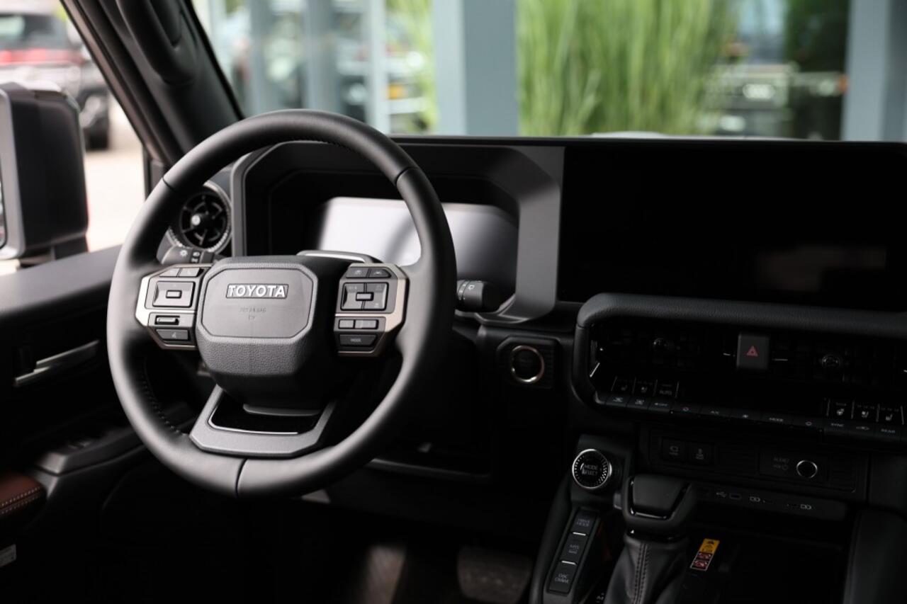 Toyota LAND CRUISER 2.8 D-4D 5DRS ELEGANCE A/T VAN BPM VRIJ