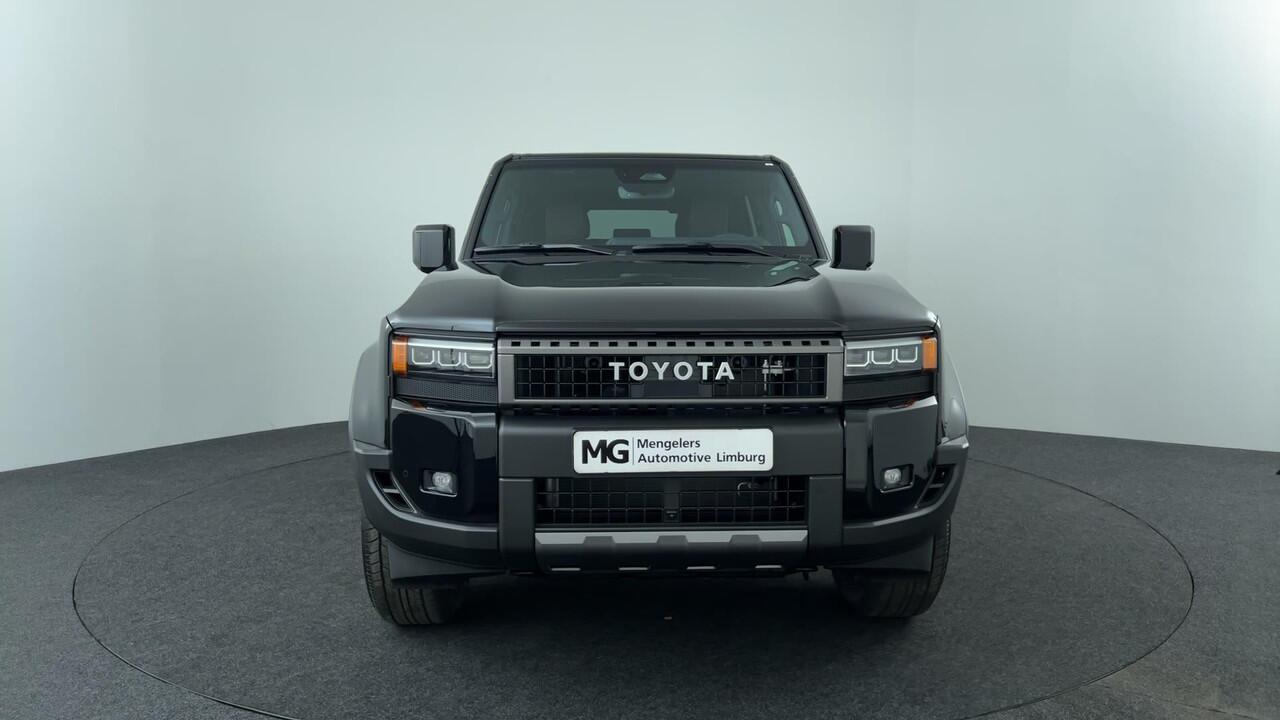 Toyota LAND CRUISER 2.8 D-4D Challenger 7p. *Prijs excl. BPM/BTW ¤77.000,- | Prijs op basis zakelijke koop |