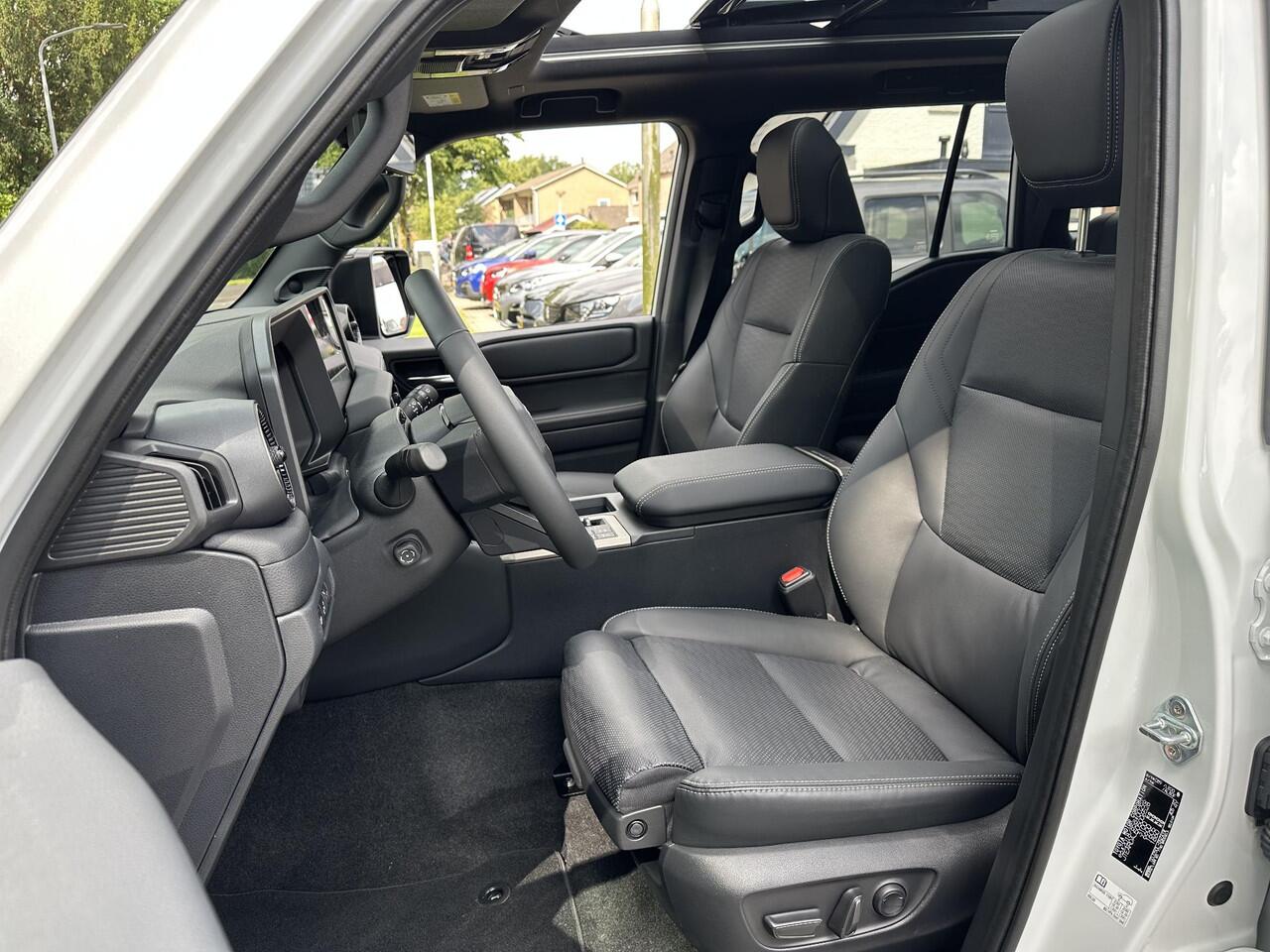 Toyota LAND CRUISER 2.8 D-4D President Prijs excl. BTW excl. BPM ¤ 69.500 | FULL OPTIONS | Navigatie | Panorama Schuif-Kanteldak | Volledig Lederen Bekleding | Off Road Pakket | LED Verlichting | JBL Audio | Elektrische Achterklep | Stoelverwarming en Koeling | Koelbox | 360
