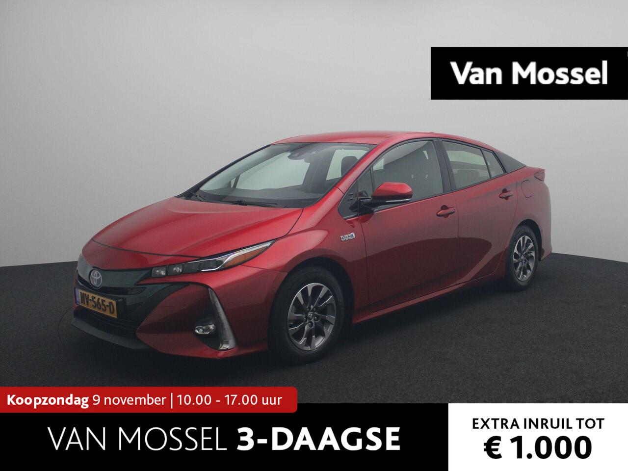 Toyota PRIUS 1.8 Plug-in Business Plus | Navi | Achteruitrijcamera + sensoren | Climate control | Head up display | Stoelverwarming | JBL Audio |