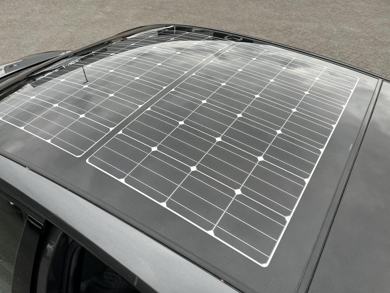 Toyota PRIUS 1.8 Plug-in Business Plus | Navigatie | Achteruitrijcamera | Zonnepaneel