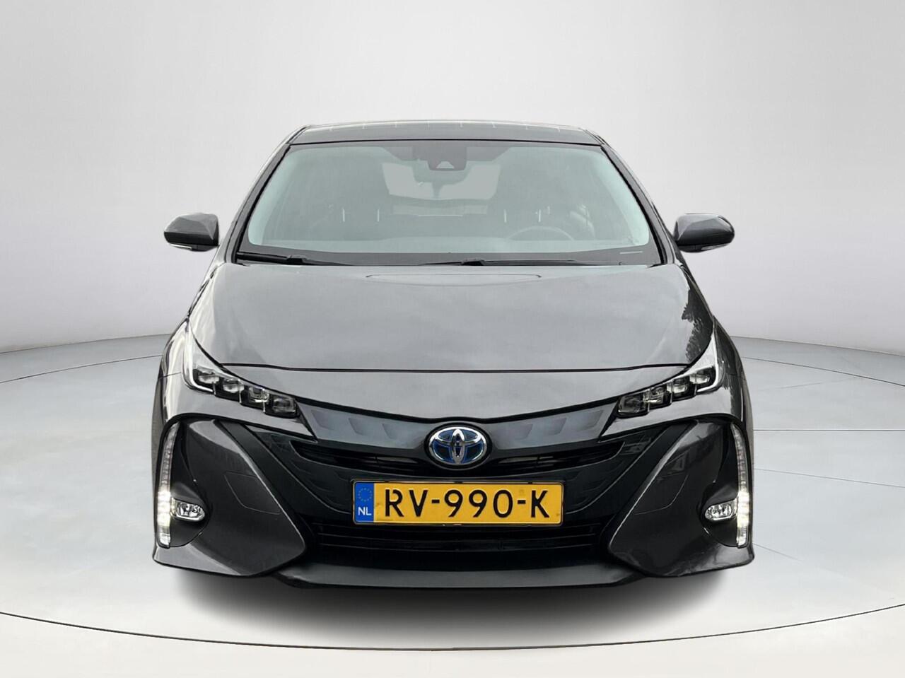 Toyota PRIUS 1.8 Plug-in Business Plus | Navigatie | Achteruitrijcamera | Zonnepaneel