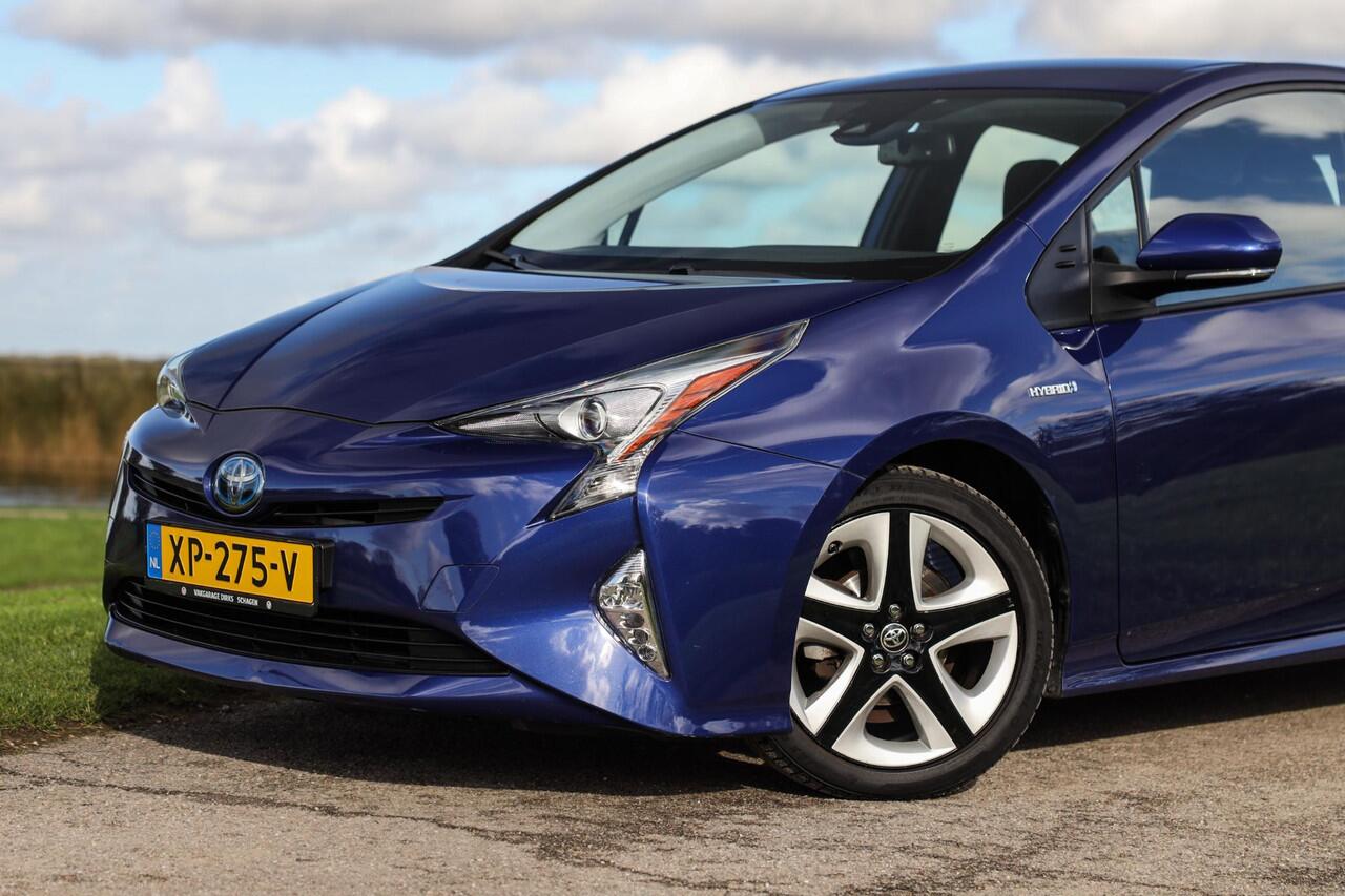 Toyota PRIUS 1.8 Full Hybrid ? LED ? JBL ? ACC