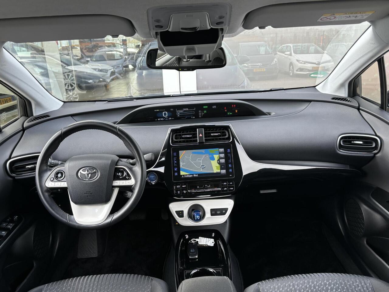 Toyota PRIUS 1.8 Plug-in Dynamic edition | NL-auto | BTW auto | Navigatie | HUD | Dodehoek detectie | Matrix LED | Winter pakket | Adaptive cruise control | Stoelverwarming | Climate control | PHEV |