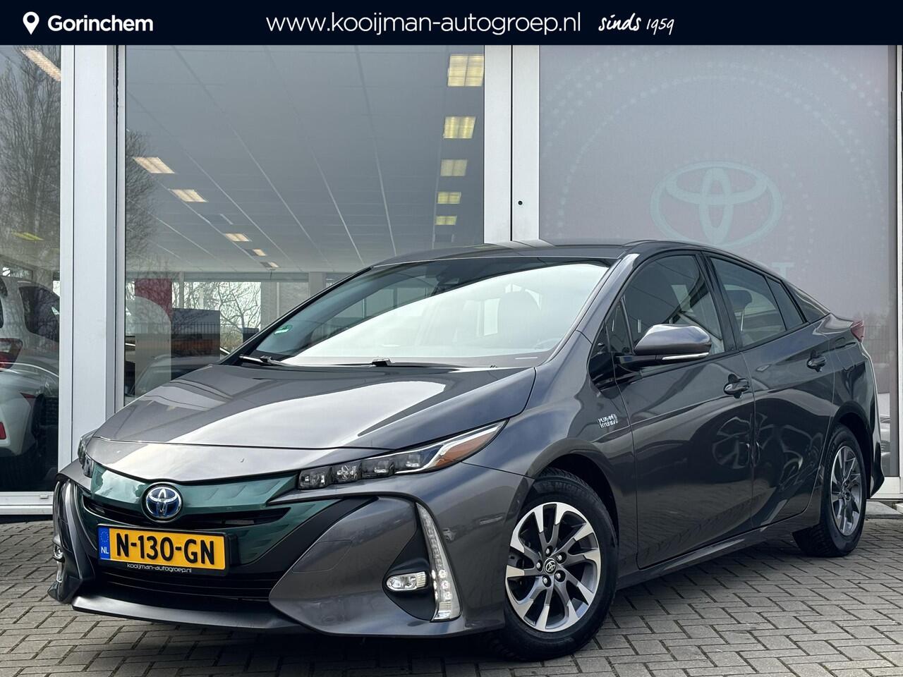 Toyota PRIUS 1.8 Plug-in Dynamic edition | NL-auto | BTW auto | Navigatie | HUD | Dodehoek detectie | Matrix LED | Winter pakket | Adaptive cruise control | Stoelverwarming | Climate control | PHEV |