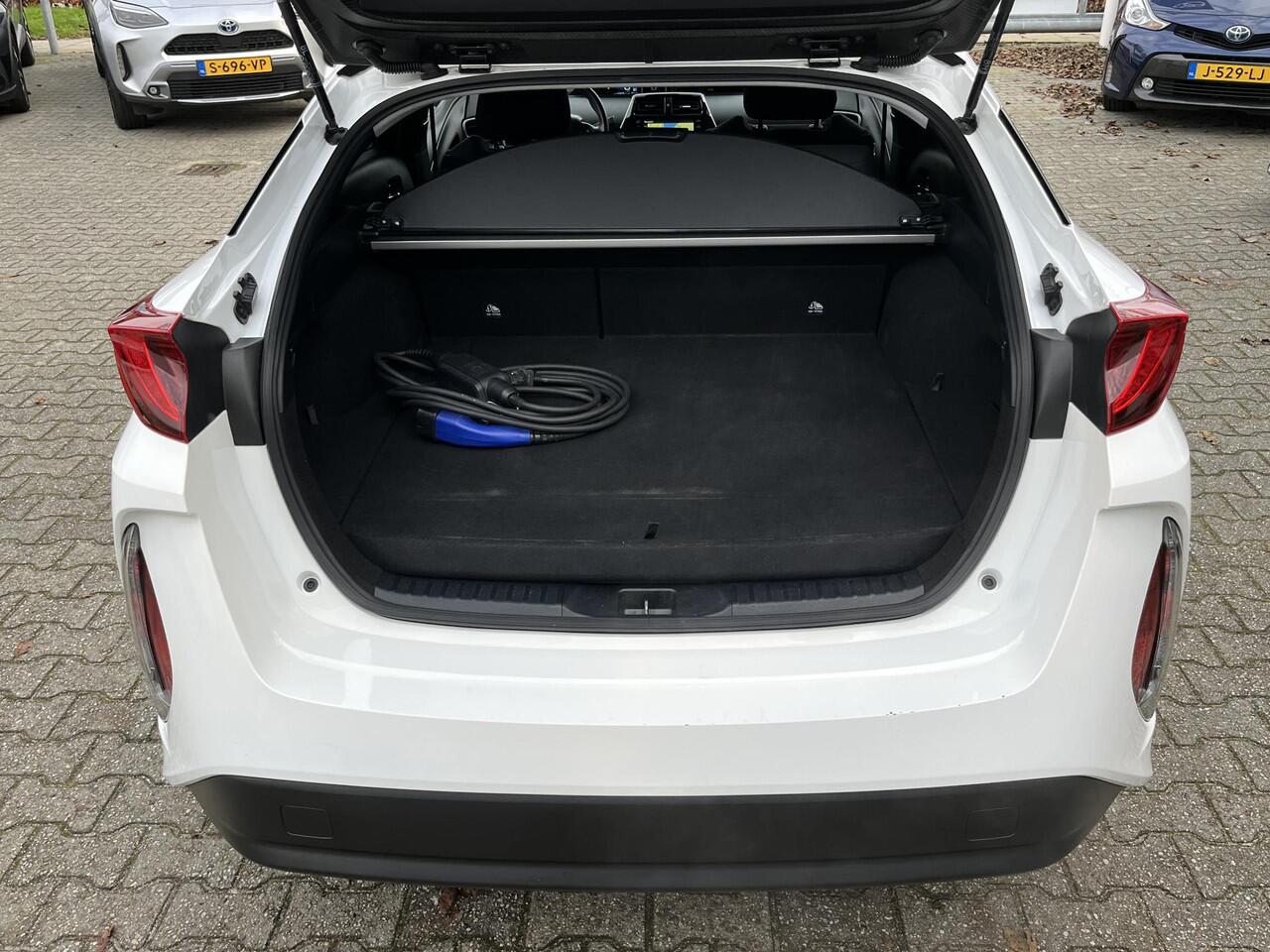 Toyota PRIUS 1.8 Plug-in Dynamic