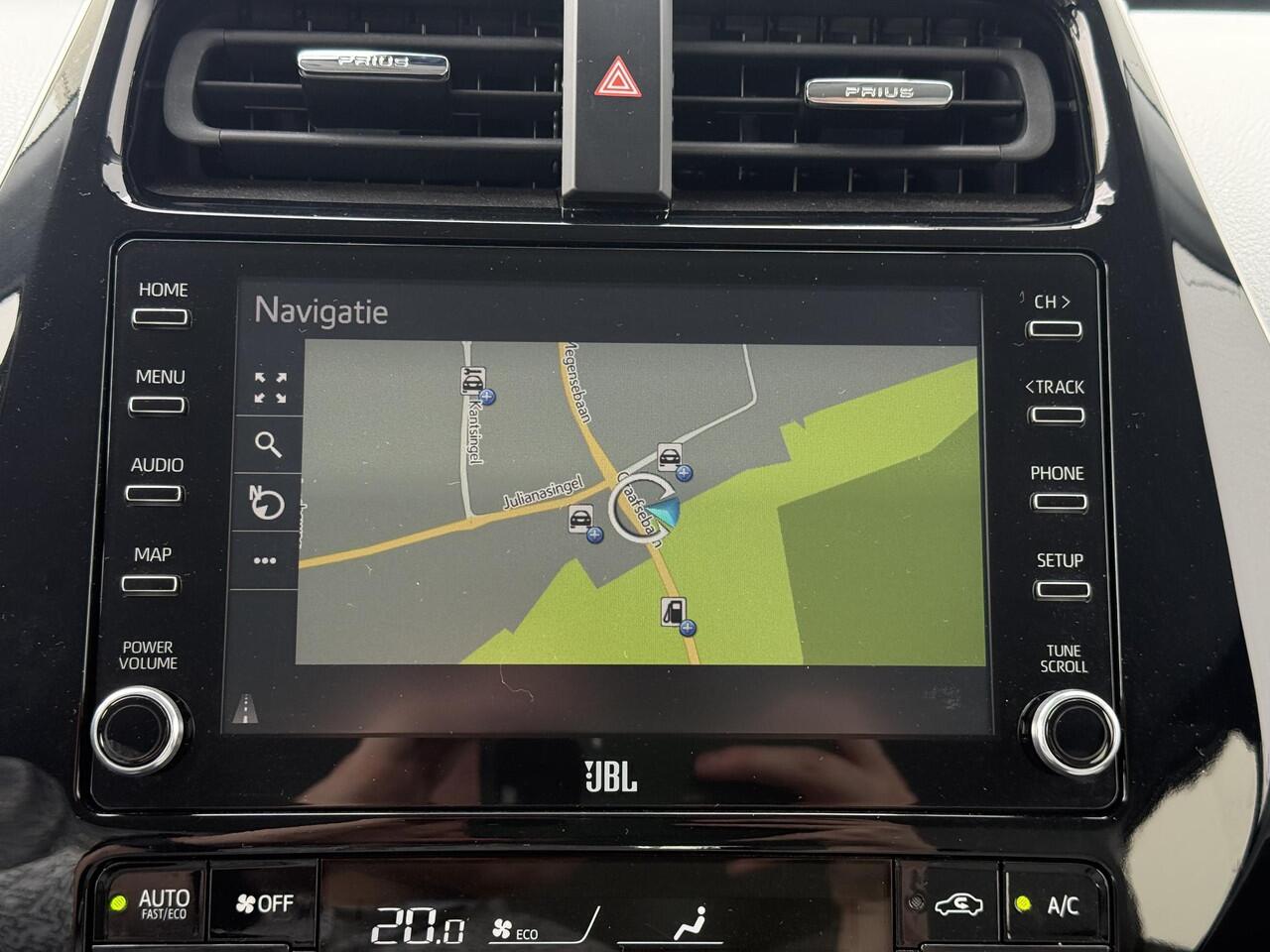 Toyota PRIUS 1.8 Plug-in Executive **NAVIGATIE/ LEDEREN BEKLEDING/ 360 CAMERA/ ADAPTIEF CRUISE CONTROL/ 36 MAANDEN GARANTIE**