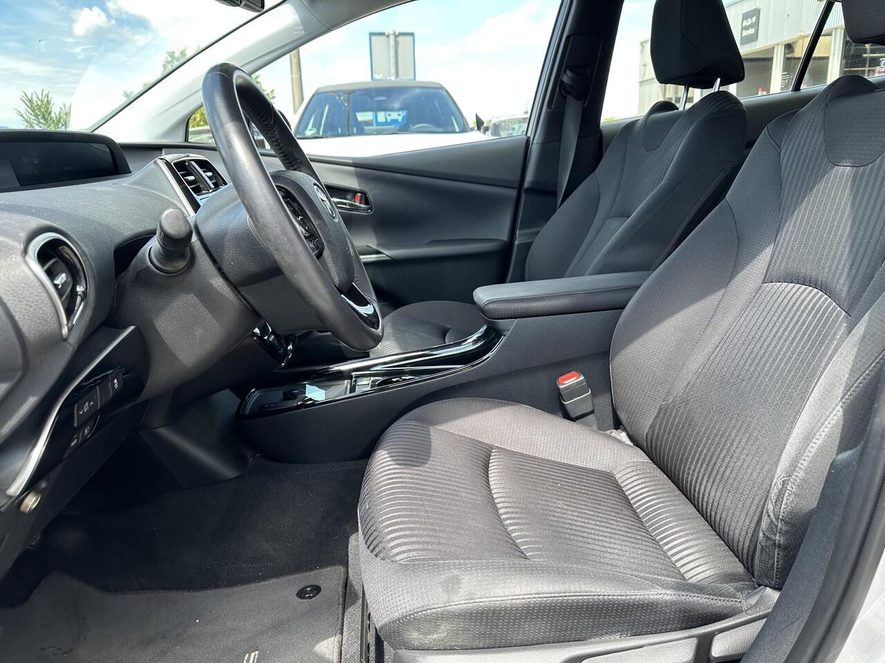 Toyota PRIUS 1.8 Dynamic NL auto, slechts 63000km! Dealeronderhouden, garantie tot 2031!