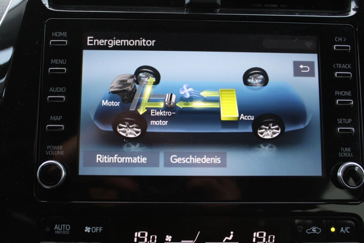 Toyota PRIUS 1.8 Plug-in Dynamic