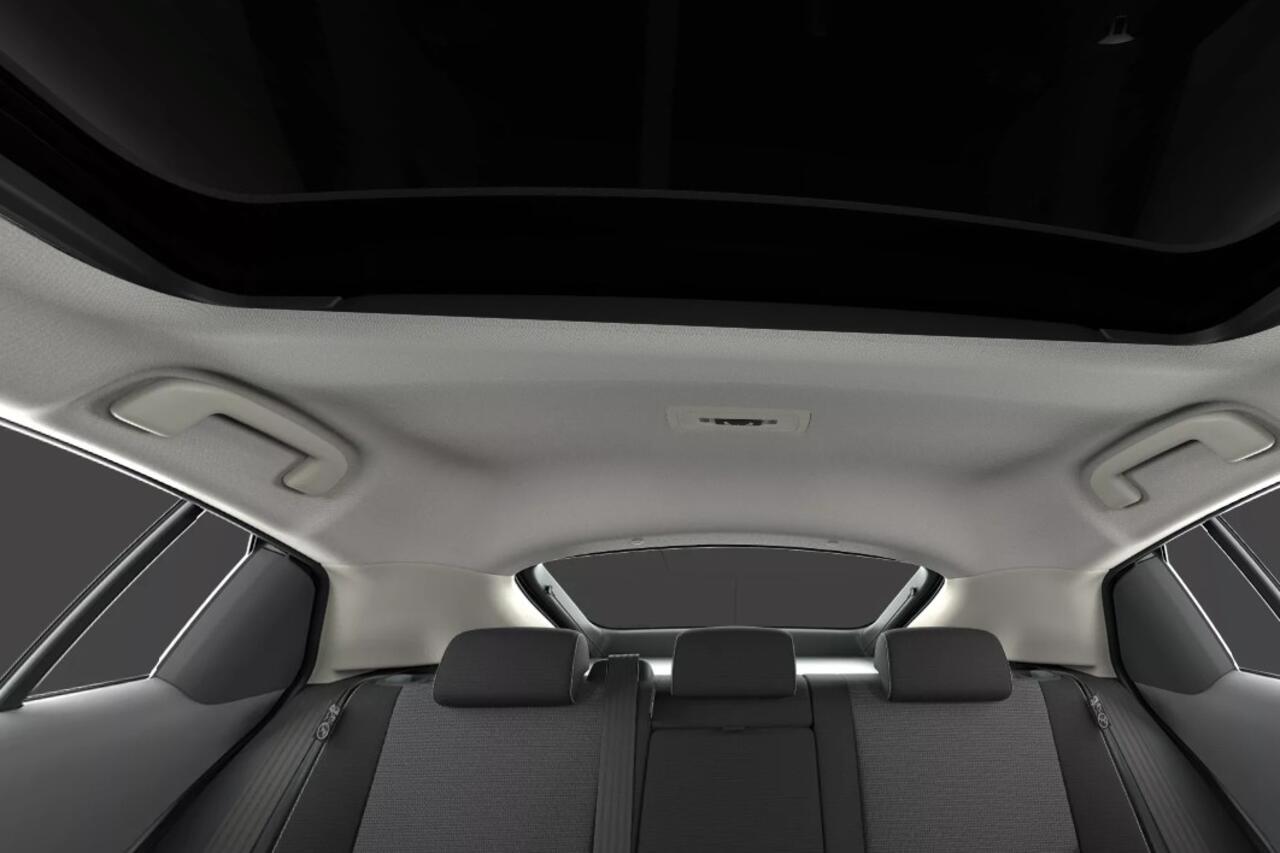 Toyota PRIUS 2.0 Plug-in Hybrid 220 Executive, Direct Leverbaar, Pano, Elek Achterklep, Apple Carplay / Android Auto, BSM, Stuur - / Stoel verwarming!